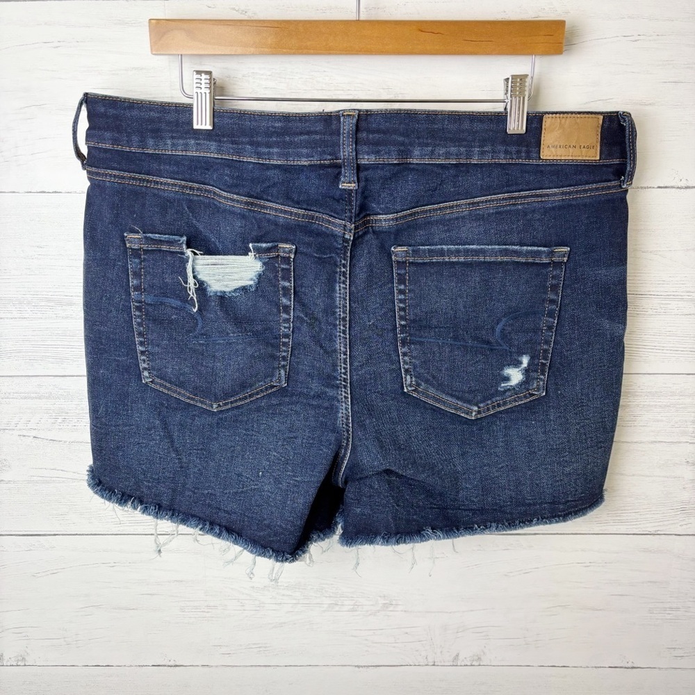 American Eagle Midi Cutoff Denim Shorts Dark Wash Distressed 18 - High Rise - Picture 3 of 11